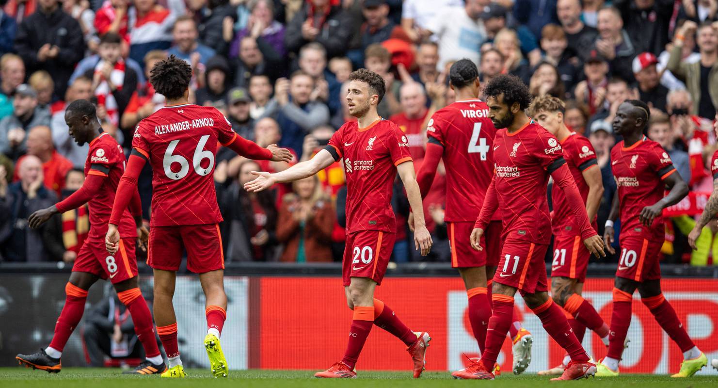 关于利物浦强势横扫詹姆斯晋级半决赛，状态火热！的信息